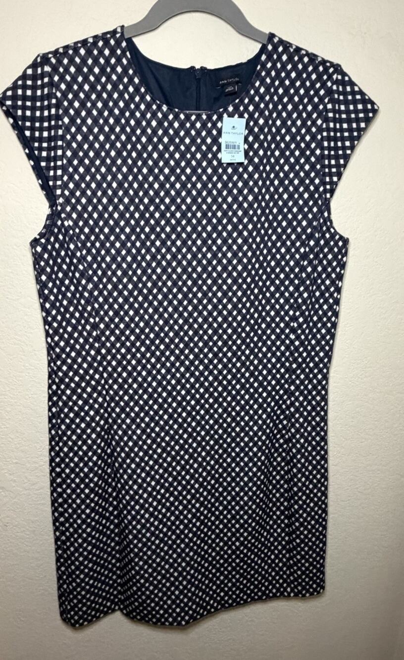 New! Ann Taylor Navy White Geometric Sheath Cap Sleeve Knit 14P Great Stretch!